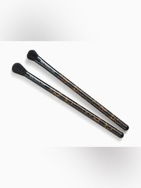 REAL PERFECTION Crease Blending and Small Eyeshadow Brush Duo